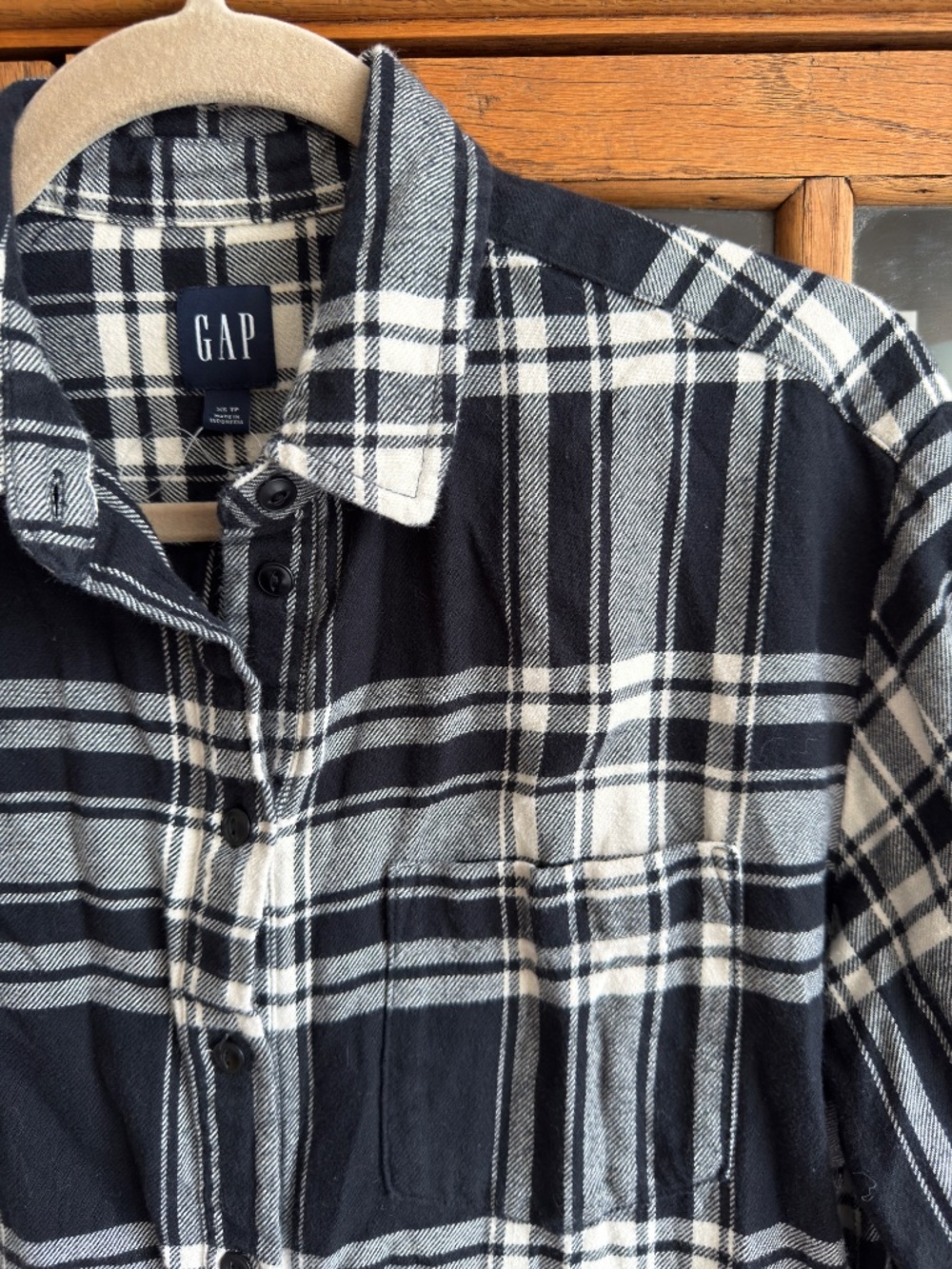 GAP Black & White Plaid Flannel Shirt XS 100% Cotton - Picture 6 of 6